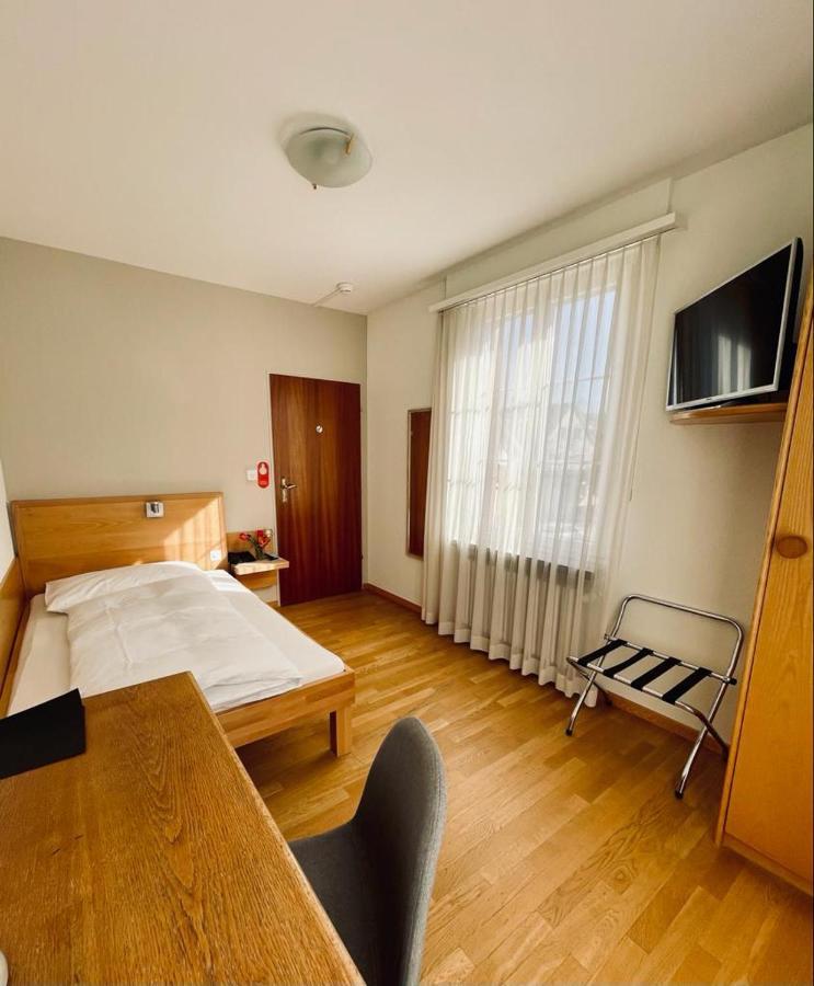 Allschwil Hotel Roessli מראה חיצוני תמונה